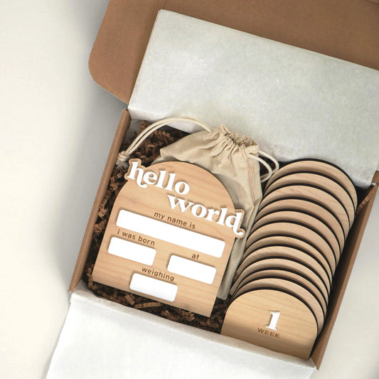 Hello world mum to be gift set